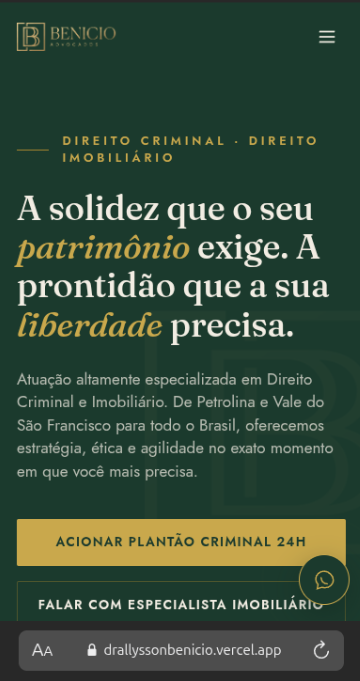 Versão mobile do site do escritório Benício Advogados, aberta no celular