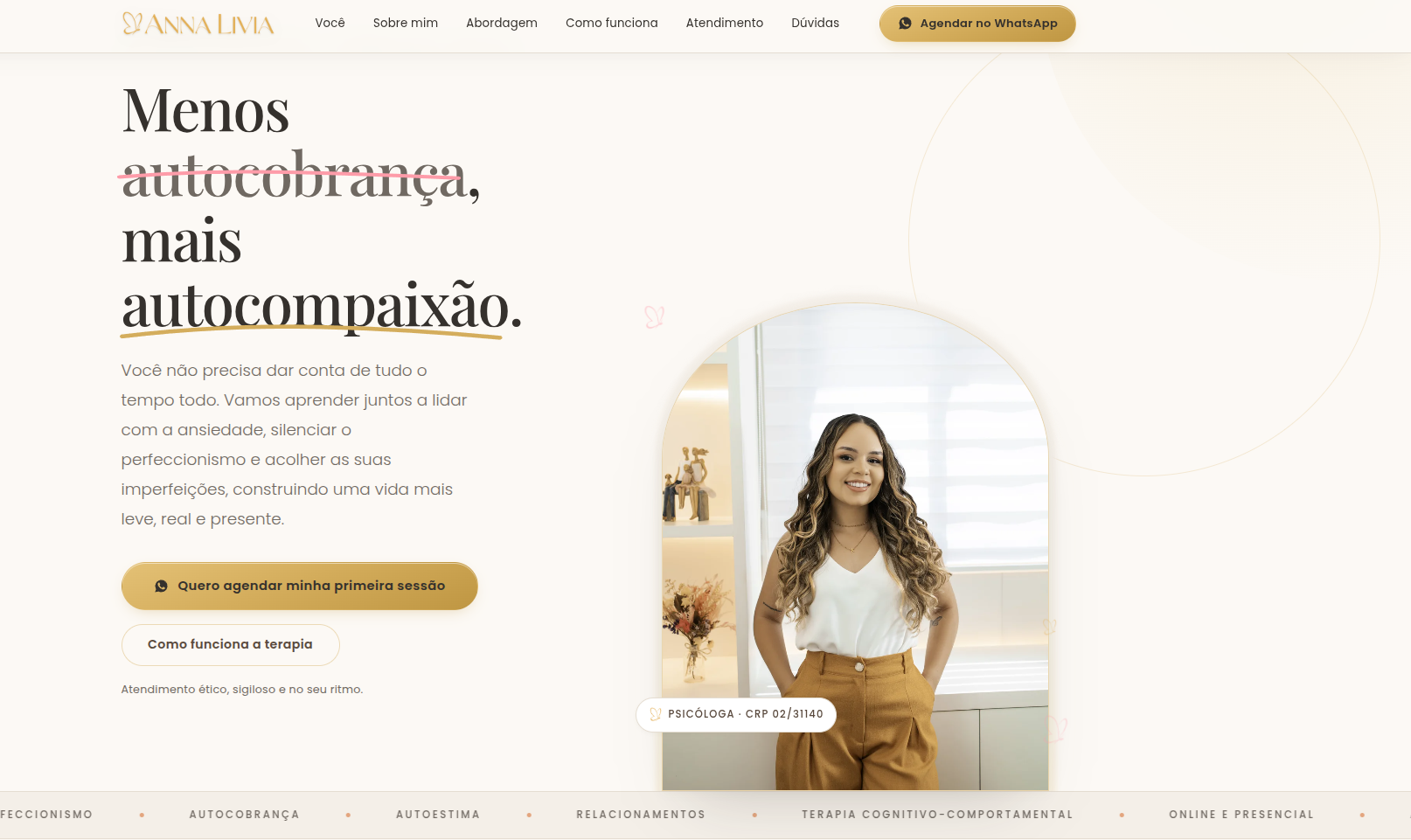 Site da psicóloga Anna Livia na versão desktop