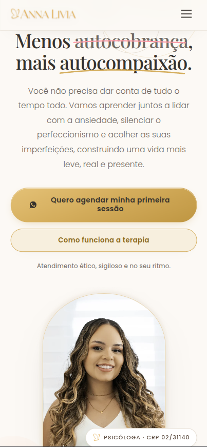 Versão mobile do site da psicóloga Anna Livia, aberta no celular